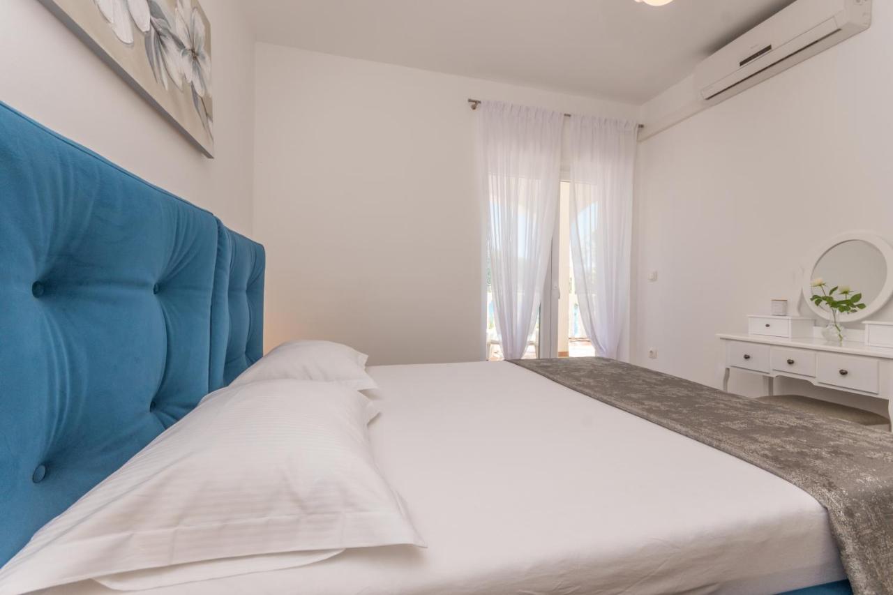 Apartmani Bonaca - 10M To The Sea Grebaštica Exterior foto