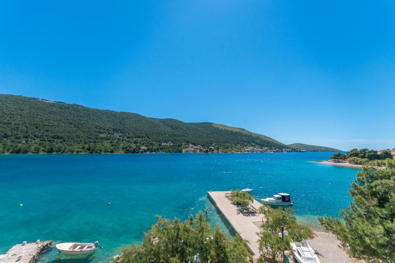 Apartmani Bonaca - 10M To The Sea Grebaštica Exterior foto