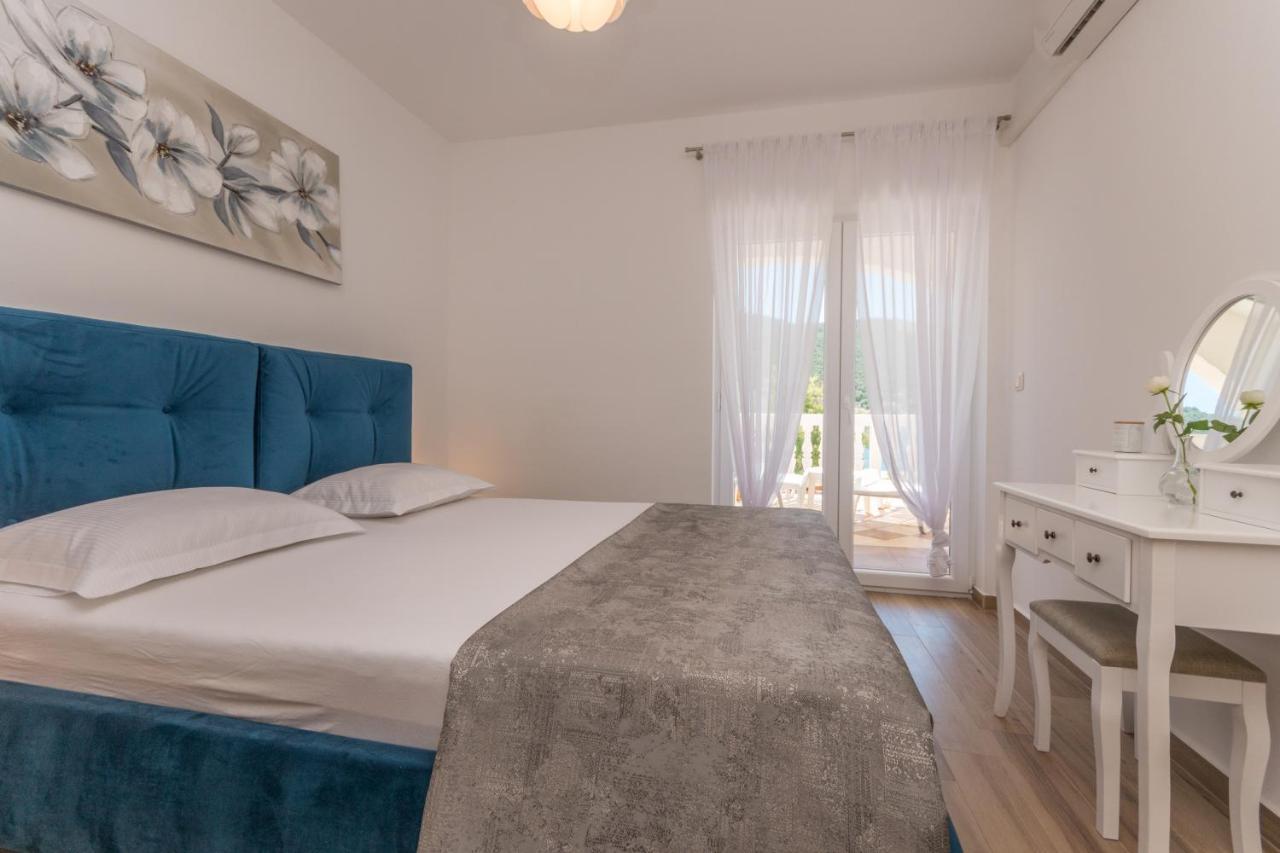 Apartmani Bonaca - 10M To The Sea Grebaštica Exterior foto