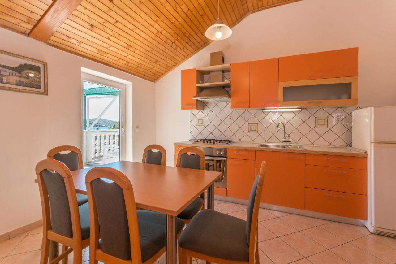 Apartmani Bonaca - 10M To The Sea Grebaštica Exterior foto