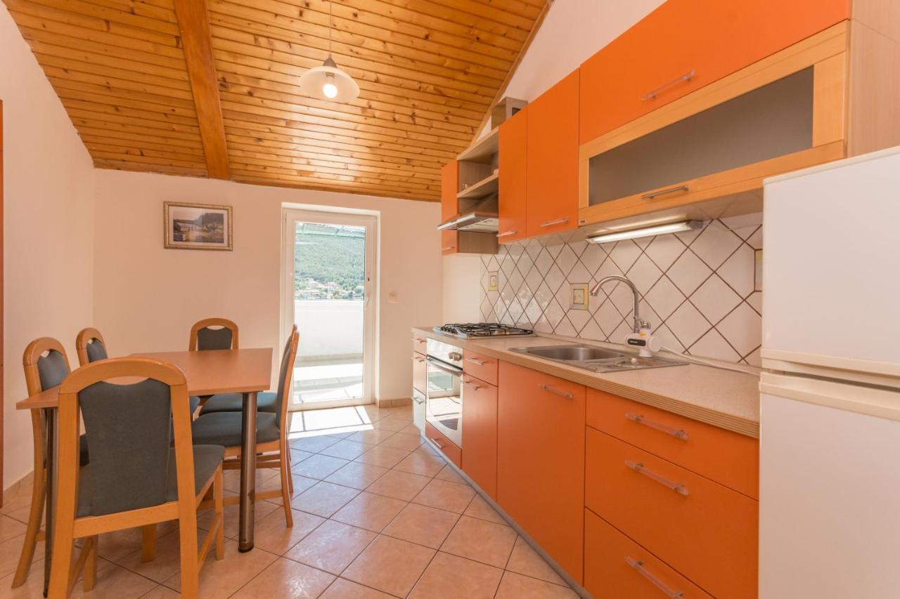 Apartmani Bonaca - 10M To The Sea Grebaštica Exterior foto